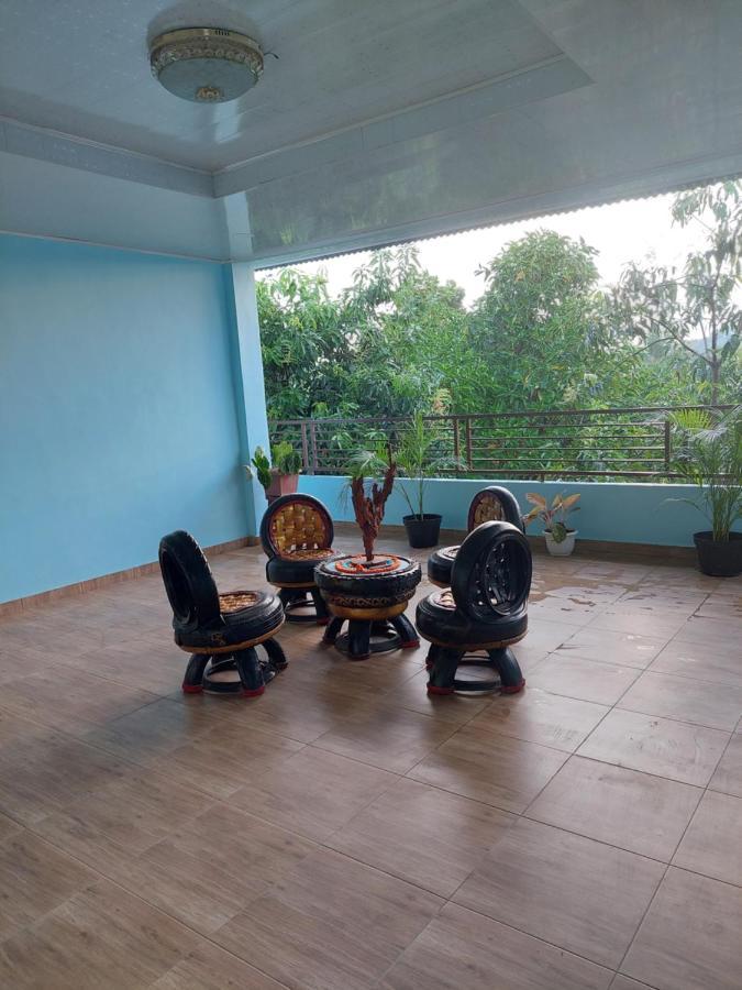 D'Ru Guest House Labuan Bajo Eksteriør billede